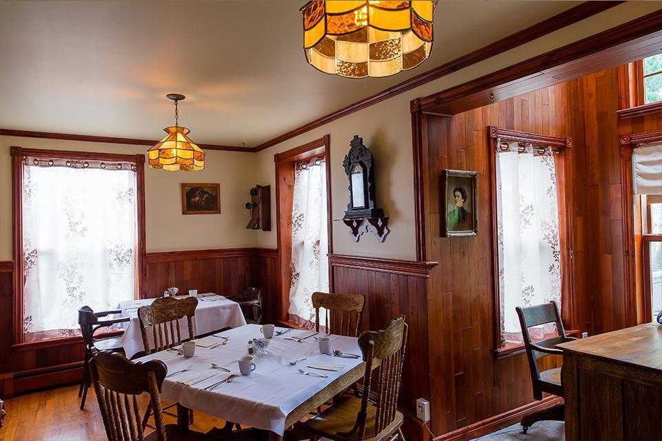 Auberge Mr James Rivière-du-Loup Екстериор снимка
